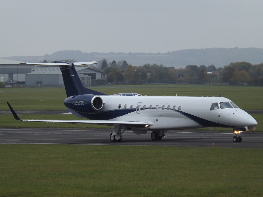 N810TD Embare Legacy 650135BJ Delta Private Jets Inc Flickr