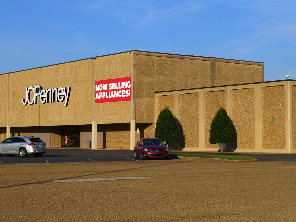 Alexandria, LA Alexandria Mall The Alexandria Mall opened … Flickr