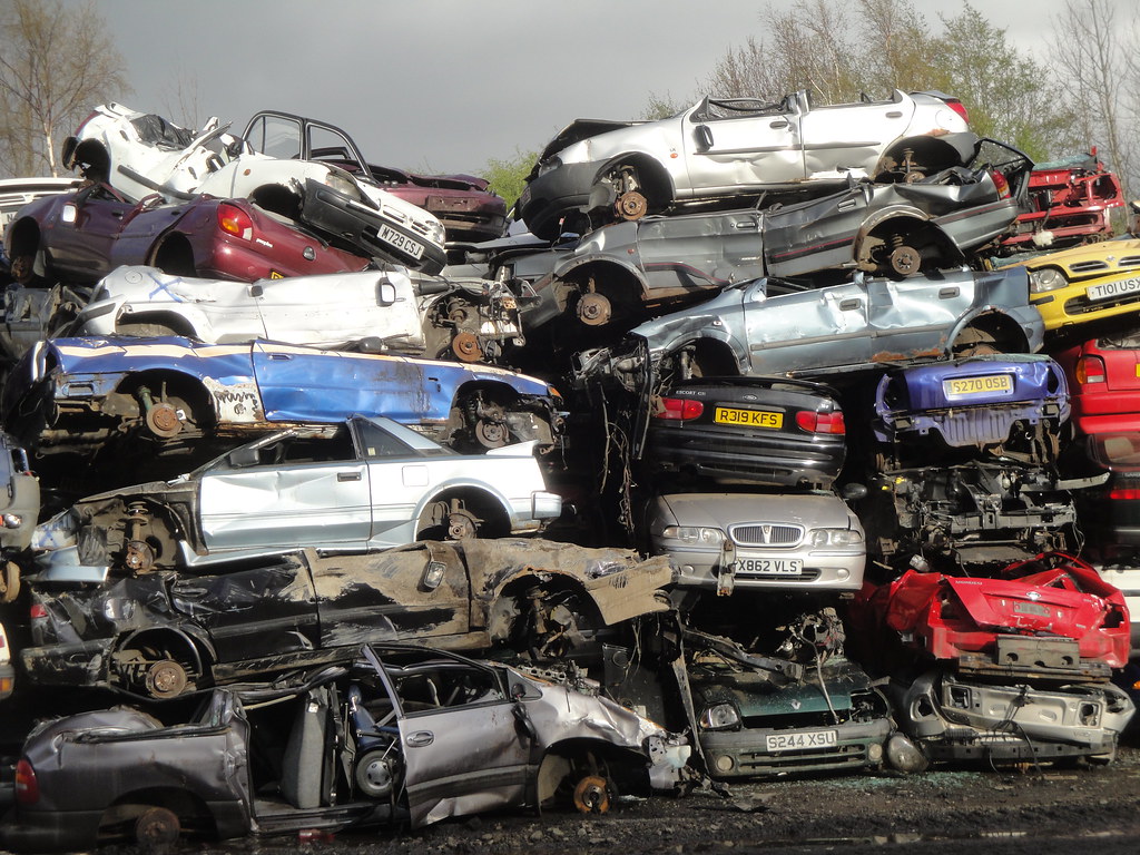 Scrap cars a photo on Flickriver