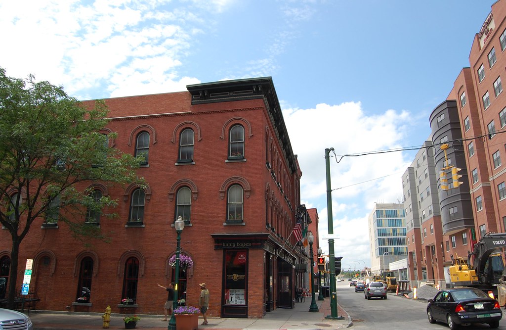 The Old Crown Hotel Syracuse, NY On the left, is the for… Flickr