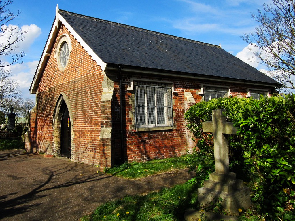 New Cemetery Chapel The more southern of two chapels in Gr… Flickr