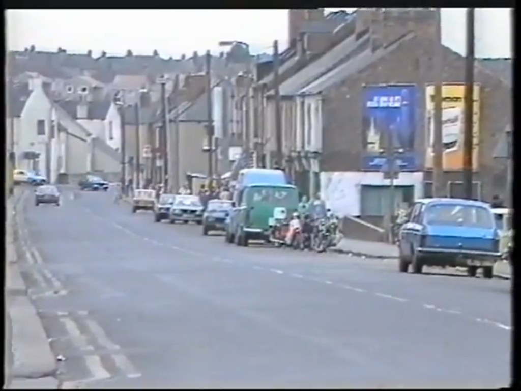 Station Lane in Featherstone 1984 taken from footage of a … Flickr