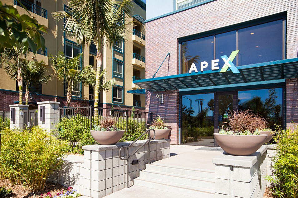 Apex Exterior Apex Apartment Community Flickr