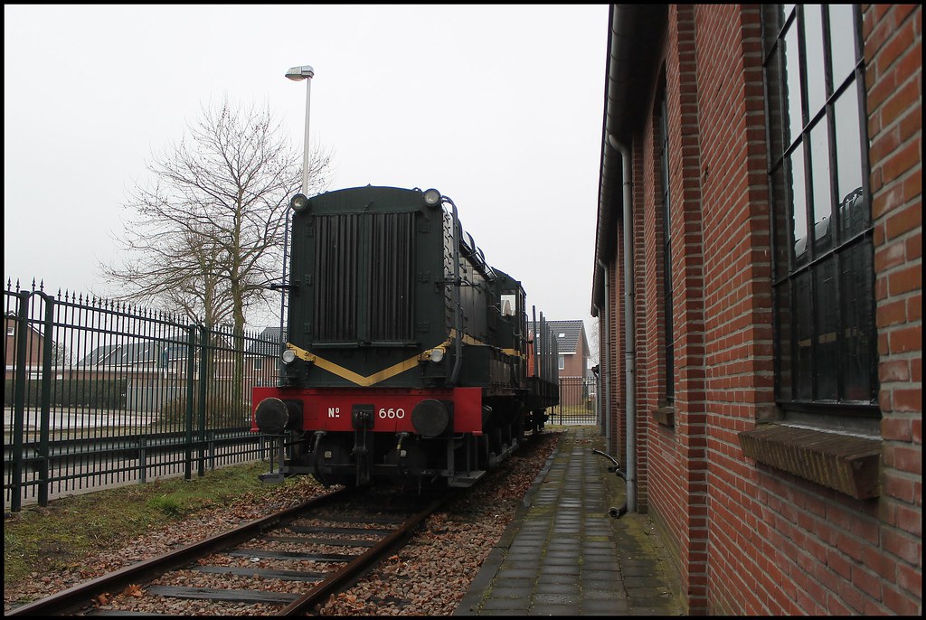 NWB 660 Mitchell.. Flickr