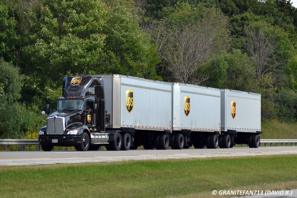 UPS Kenworth T660 with Triples a photo on Flickriver