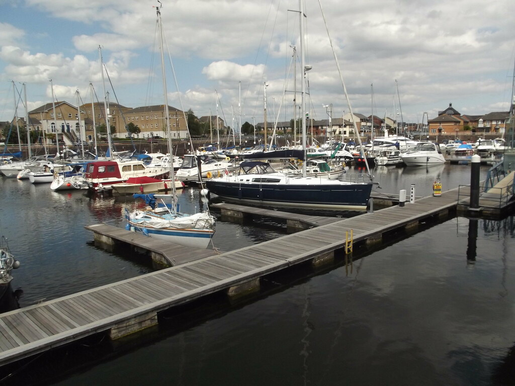 Penarth Marina a photo on Flickriver