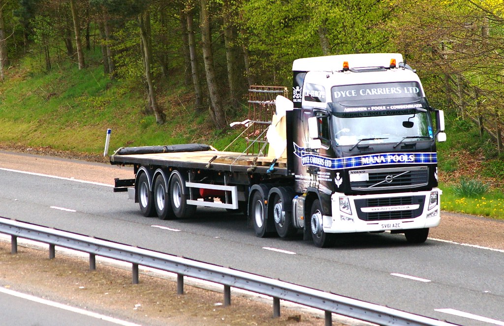 VOLVO FH DYCE CARRIERS LTD Aberdeen SV61 AZC 'Mana Poo… Flickr
