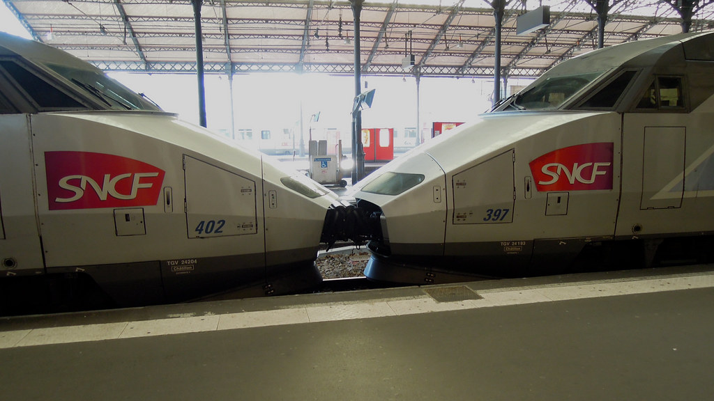 TGV to Bordeaux & Paris, Toulouse Matabiau Railway Station… Flickr