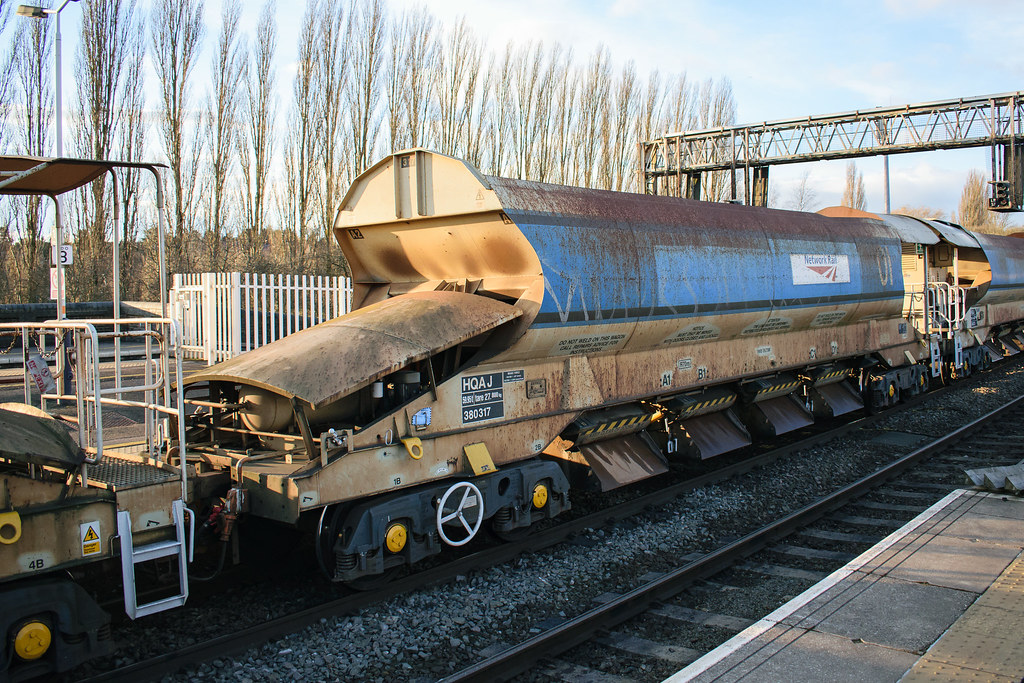 380317 Kettering 280117 Network Rail HQA 'Autoballaster' b… Flickr