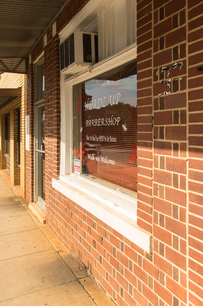 Headz Up Barber Shop Headz Up Barber Shop in LaFayette, Al… jwcjr Flickr