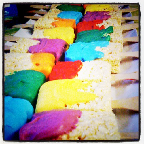 Rice krispie treat paint brushes for Coles 2nd birthday p… Flickr