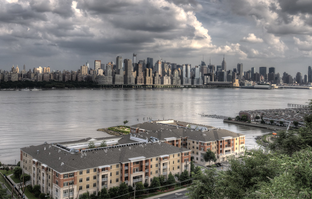 The North Bergen waterfront and the Manhattan skyline. Flickr