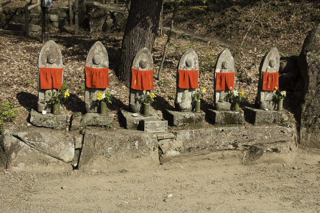 Rokujizou ( The Six Statues Of Jizo) Mario Horvath Flickr