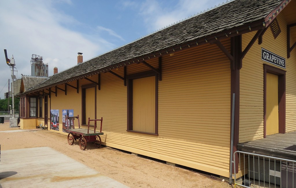 Grapevine, TX Depot Also known as the Cotton Belt Depot, t… Flickr