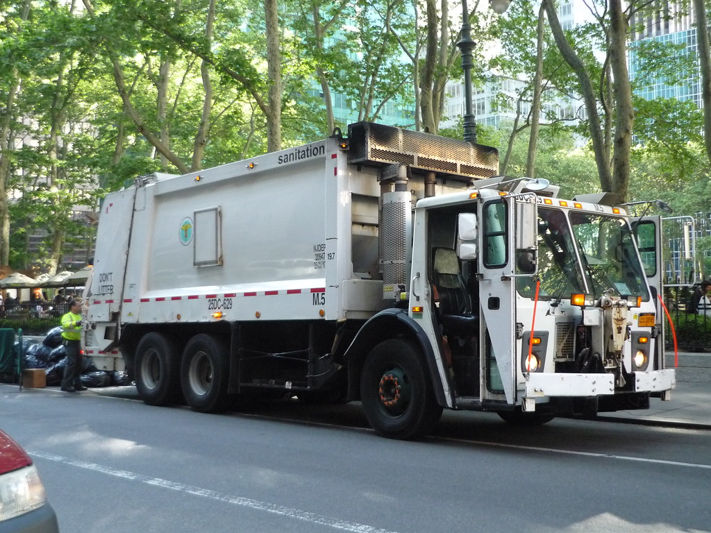 NYC Dept. of Sanitation Mack TerraPro LEU Jason Lawrence Flickr
