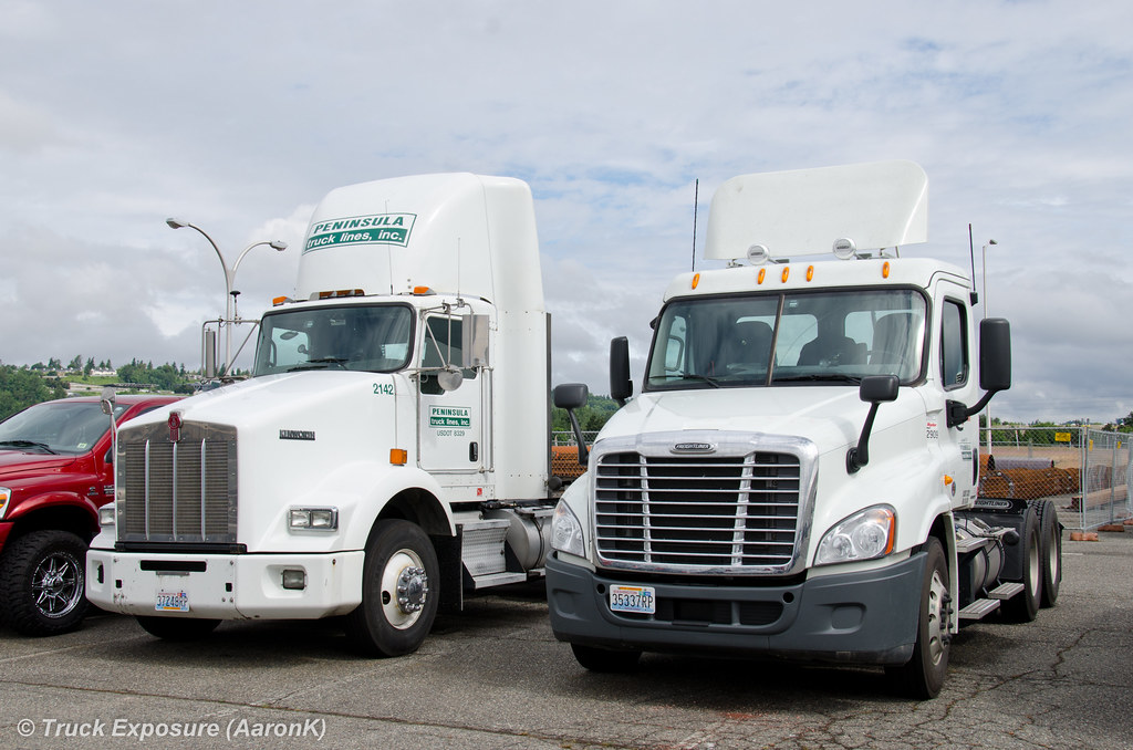 Peninsula Truck Lines Kenworth T800 & Freightlienr Cascadi… Flickr
