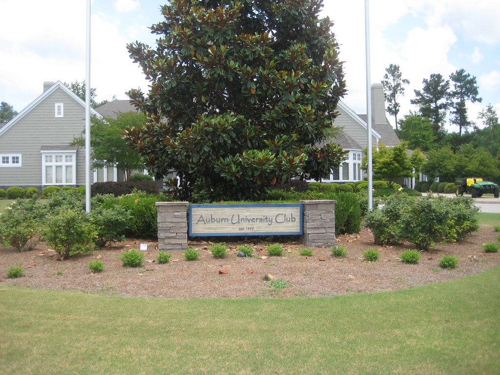 Renovating Auburn University Club Auburn alums Mike Thomps… Flickr