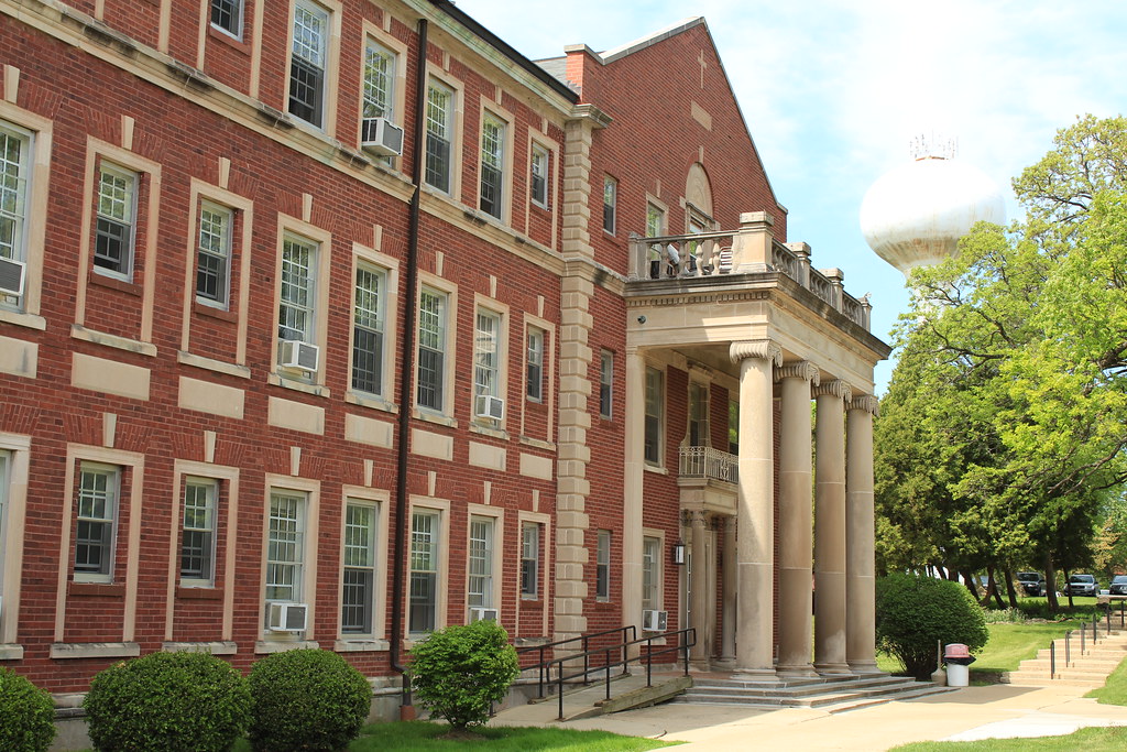 Mundelein Seminary (Catholic) Joshua and Eva Flickr