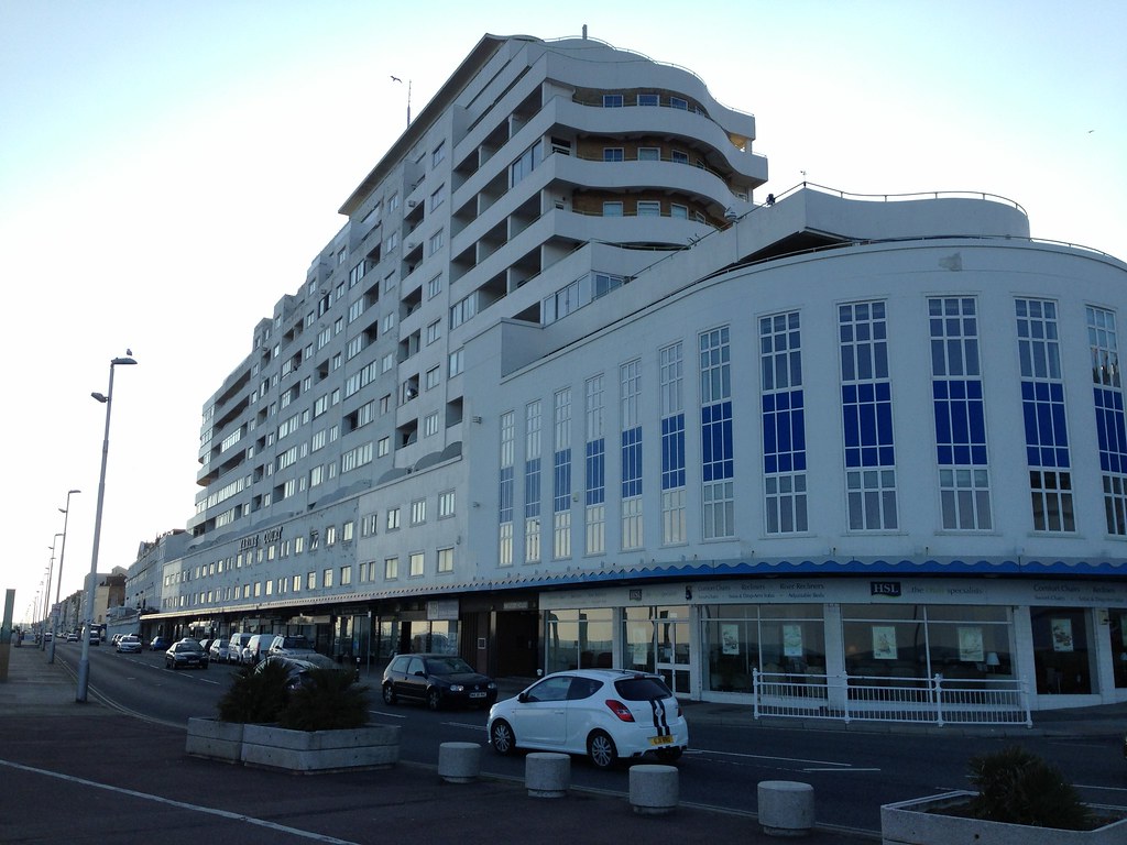 IMG_2553 Marina Court Apartments, Hastings Jason Lancaster Flickr