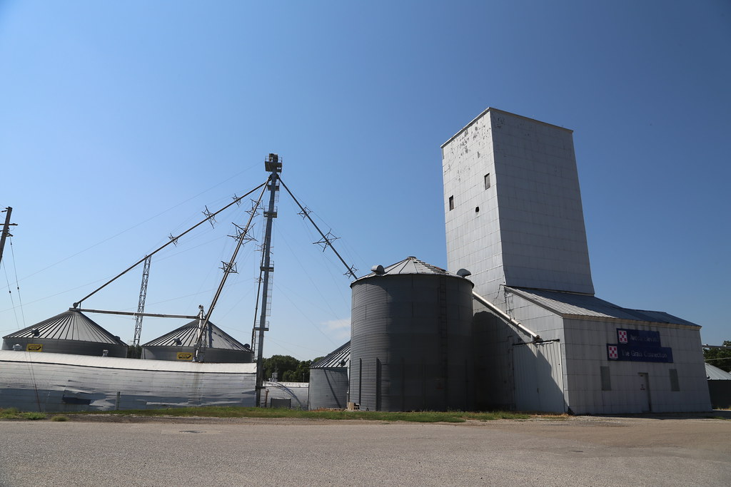 Avoca Iowa, Grain Elevator, Pottawattamie County IA Flickr