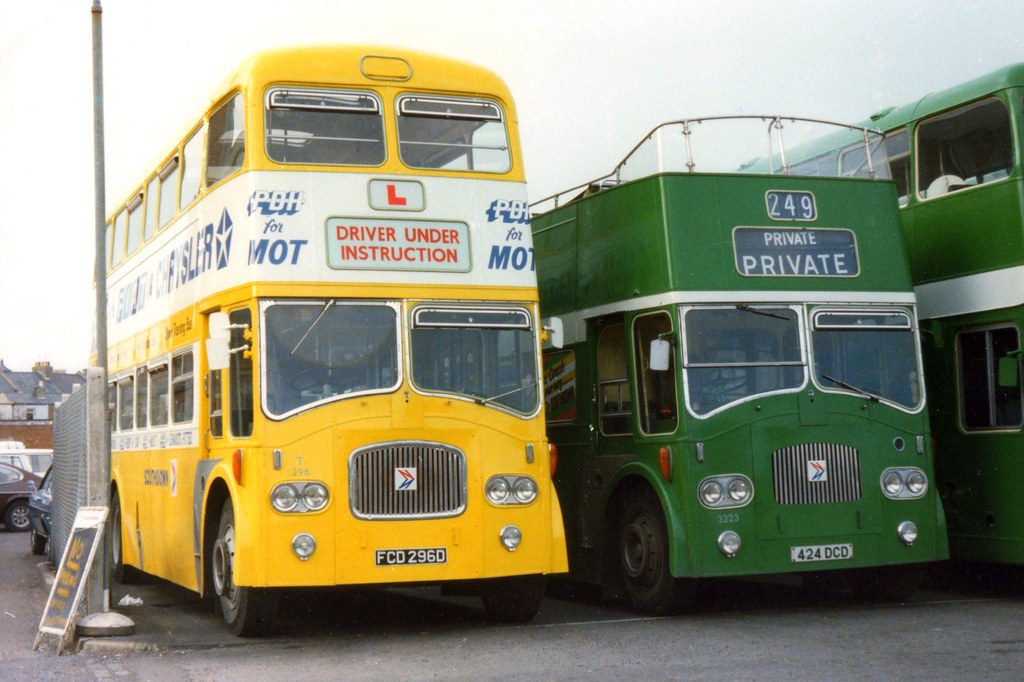 Bognor Regis Titan's Two Queen Mary Leyland Titan PD3's ar… Flickr