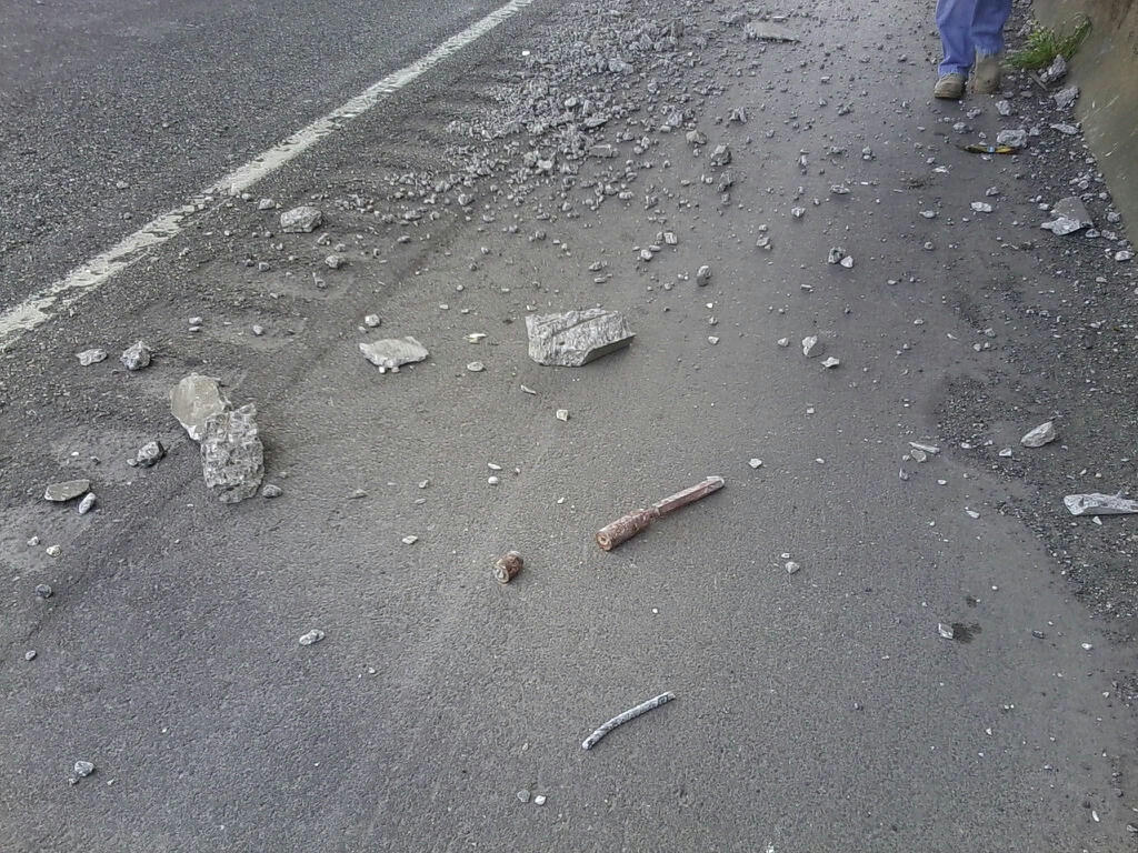 Debris on I5 under Birch BayLynden Road overpass Flickr