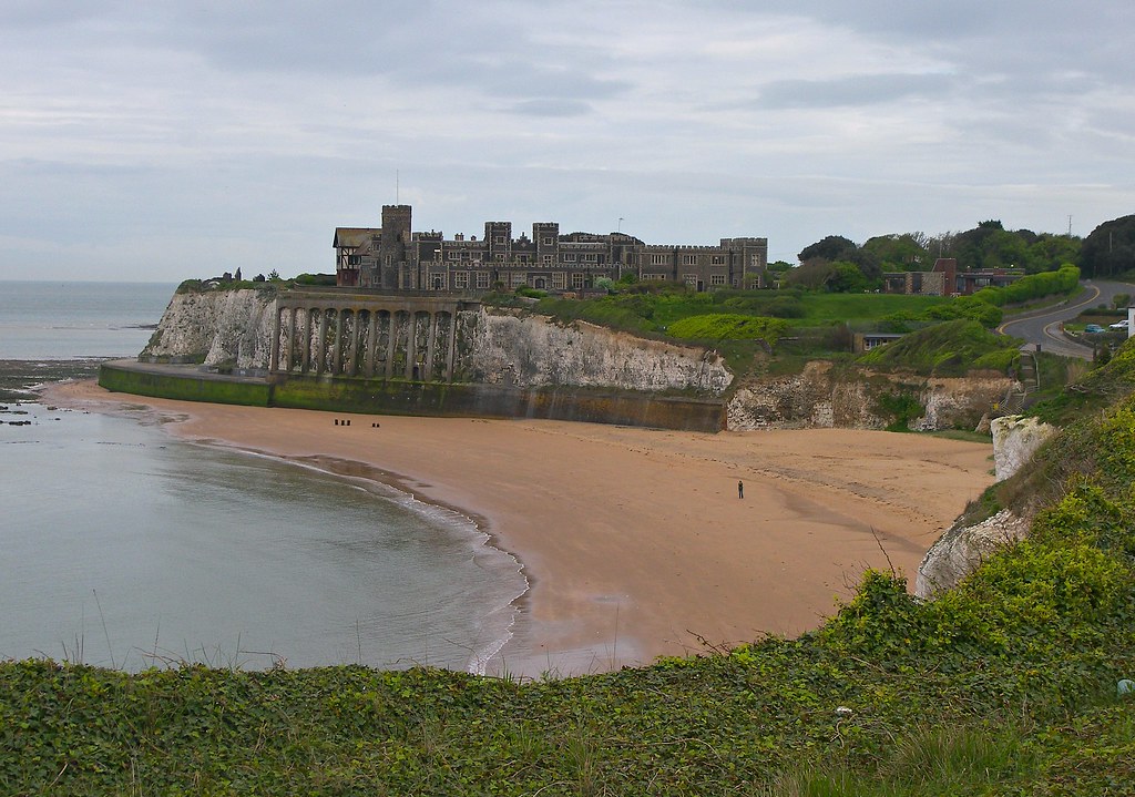Kingsgate Bay, Broadstairs [1] Editedin PicMonkey www.picm… Flickr