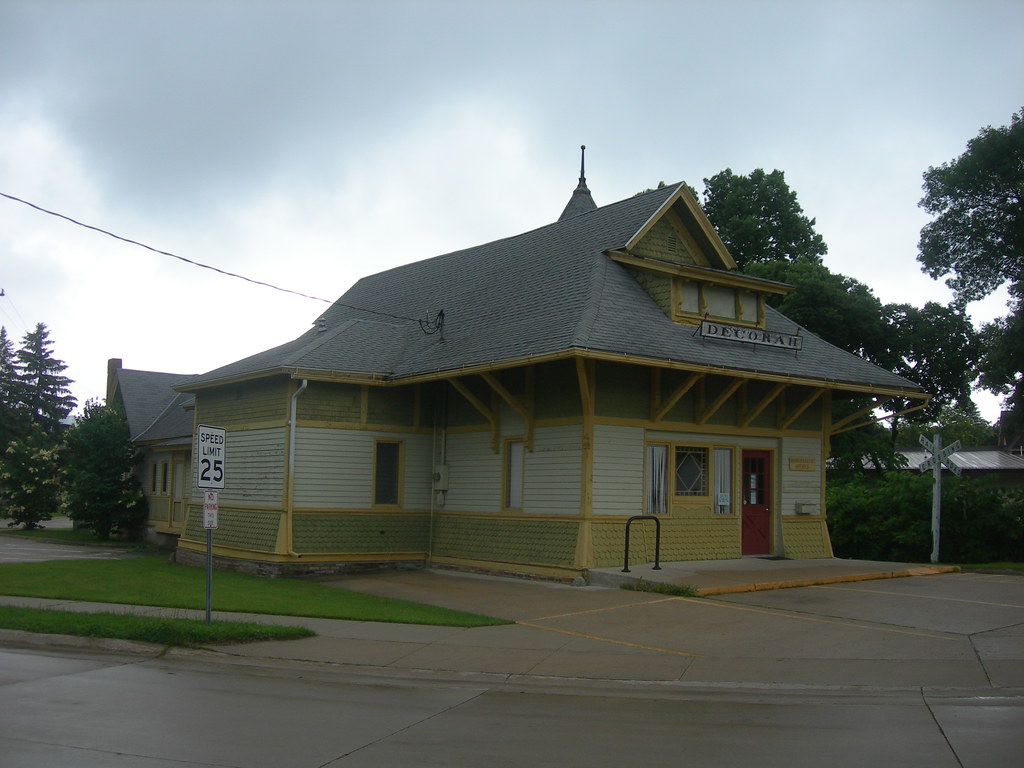 Milwaukee Railroad Depot Decorah, Iowa Constructed in 1880… Flickr