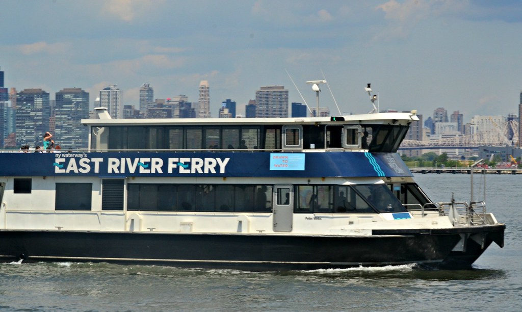 EAST RIVER FERRY Photographed from North 5th Street Pier P… Flickr