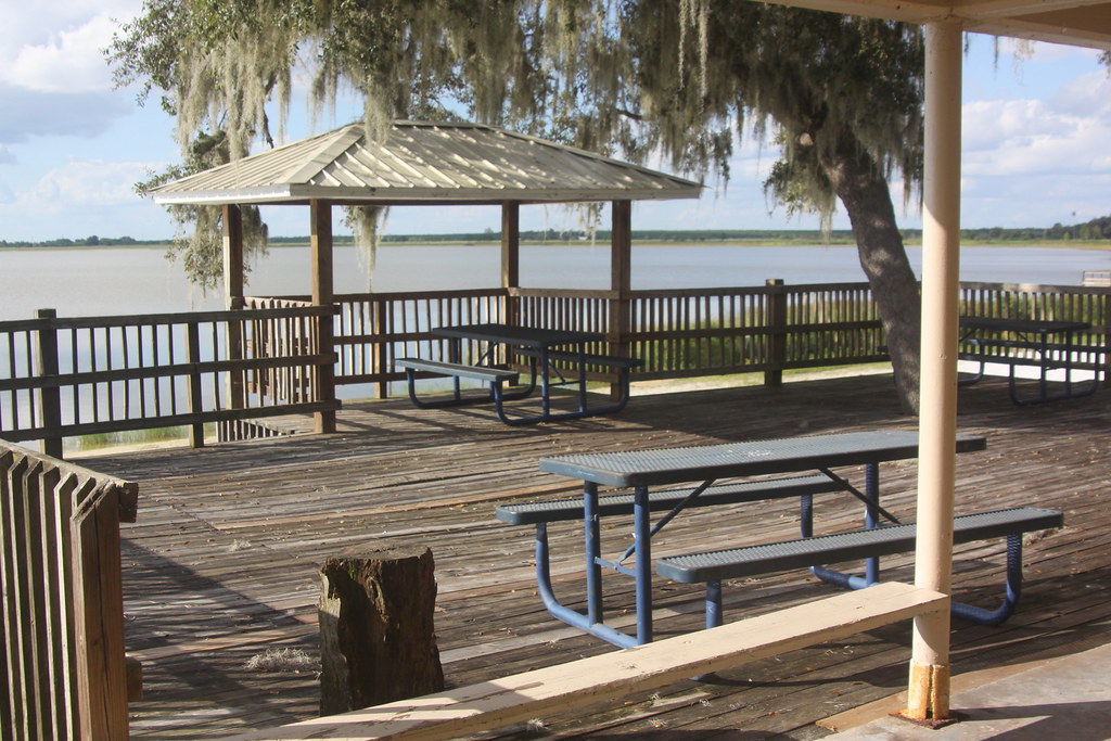Picnic The Lake Alfred Lion’s Park and Boat Ramp is locate… Flickr