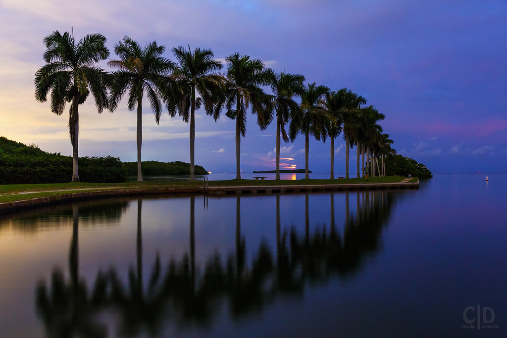 Moonrise Deering Estate at Cutler, Palmetto Bay, FL The mo… Flickr