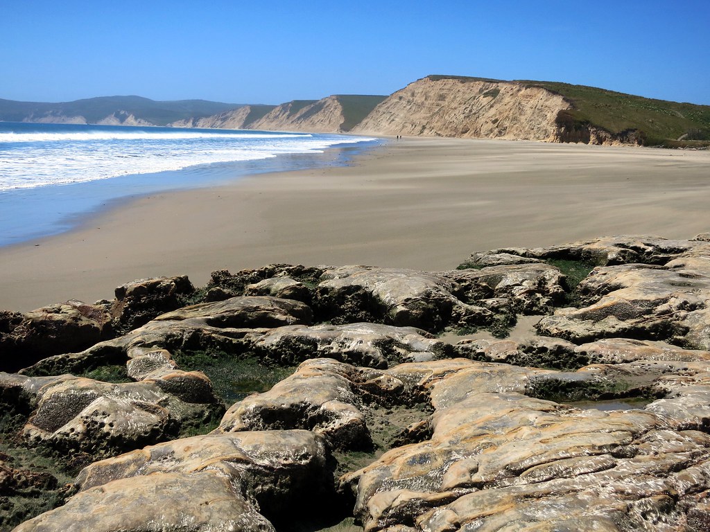 Drake's Cove Beach Looking southwest Rocks on Drake's Cov… Flickr