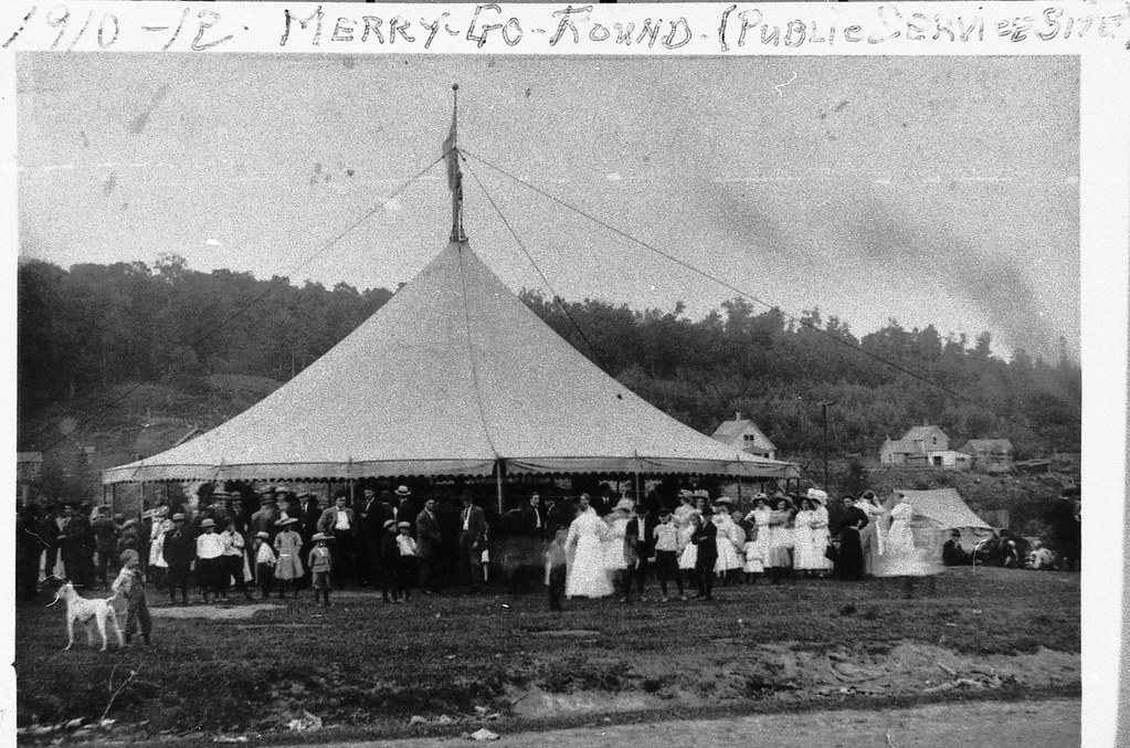 191012 Merry GoRound where Public Service was History of Wabeno