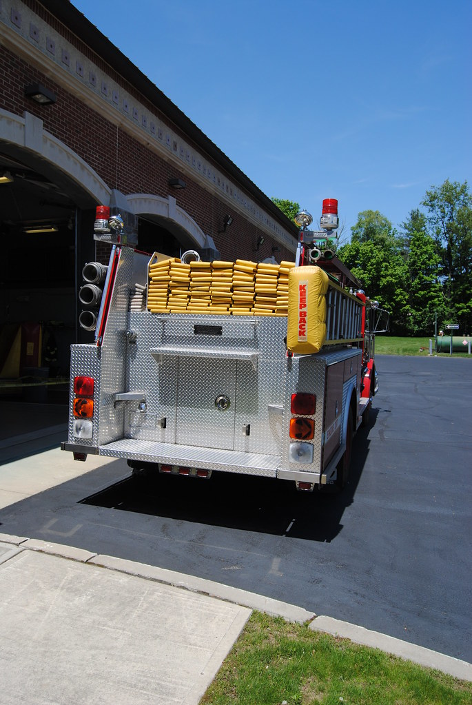 Armonk Fire Department Engine 287 The Armonk Volunteer F… Flickr