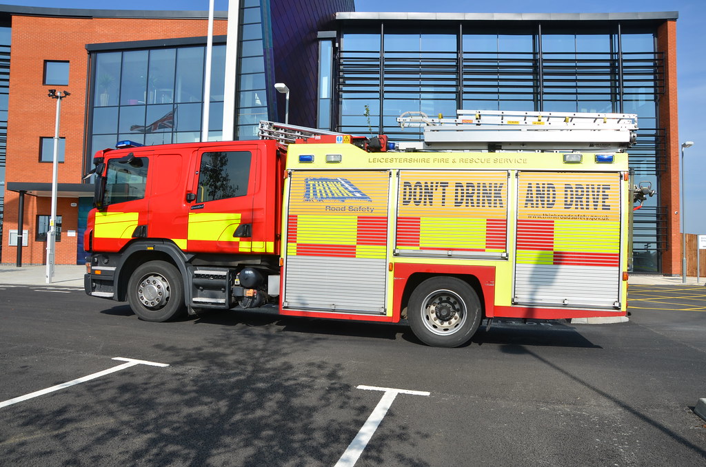 FJ56FFY FJ56FFY Leicestershire Fire and Rescue Service Sca… Flickr