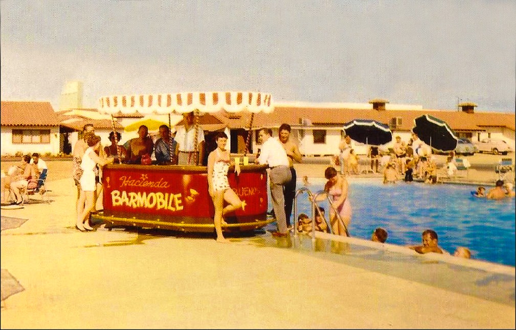 Hacienda Hotel Fresno,California 1950s The Fresno Hacienda… Flickr