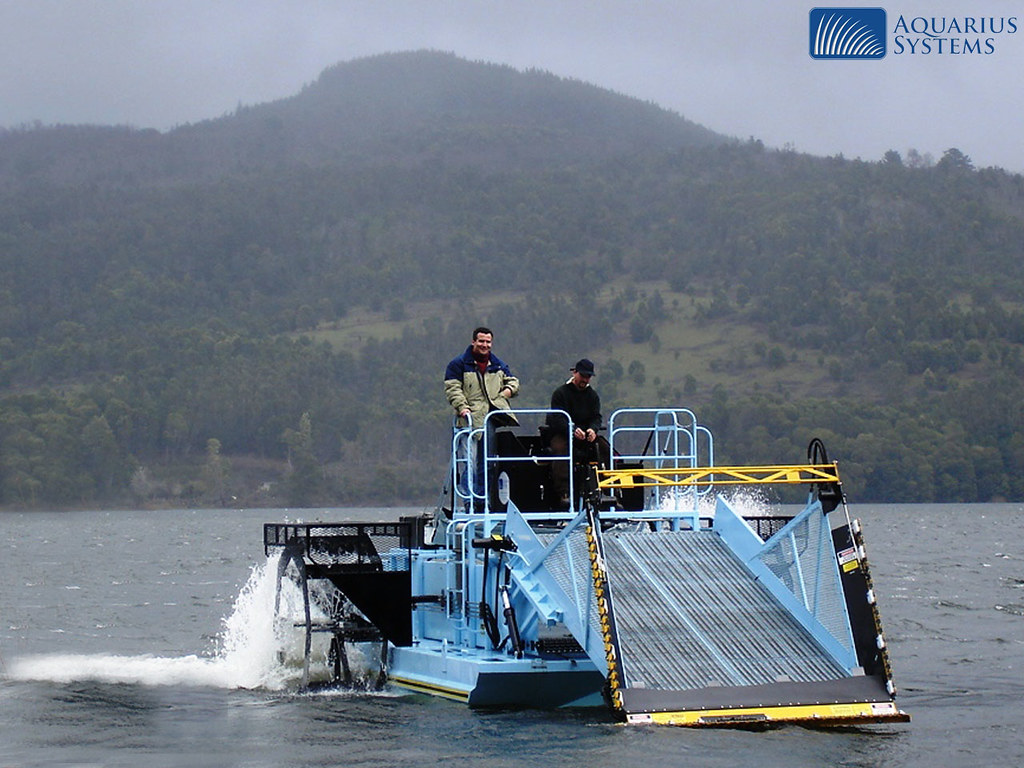 Aquarius Systems in Chile Like an underwater lawn mower, a… Flickr