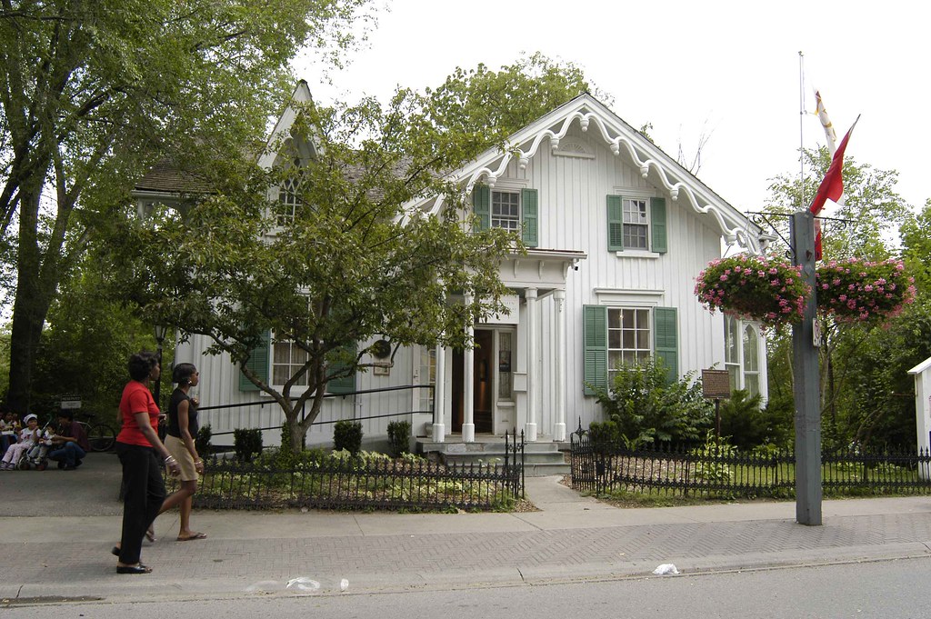 McKay Art Centre Unionville Ontario 1000 Towns of Canada