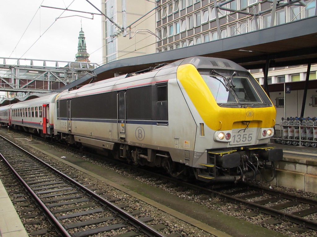 NMBS 1355 Luxembourg NMBS Belgium. Intercity train from Br… Flickr