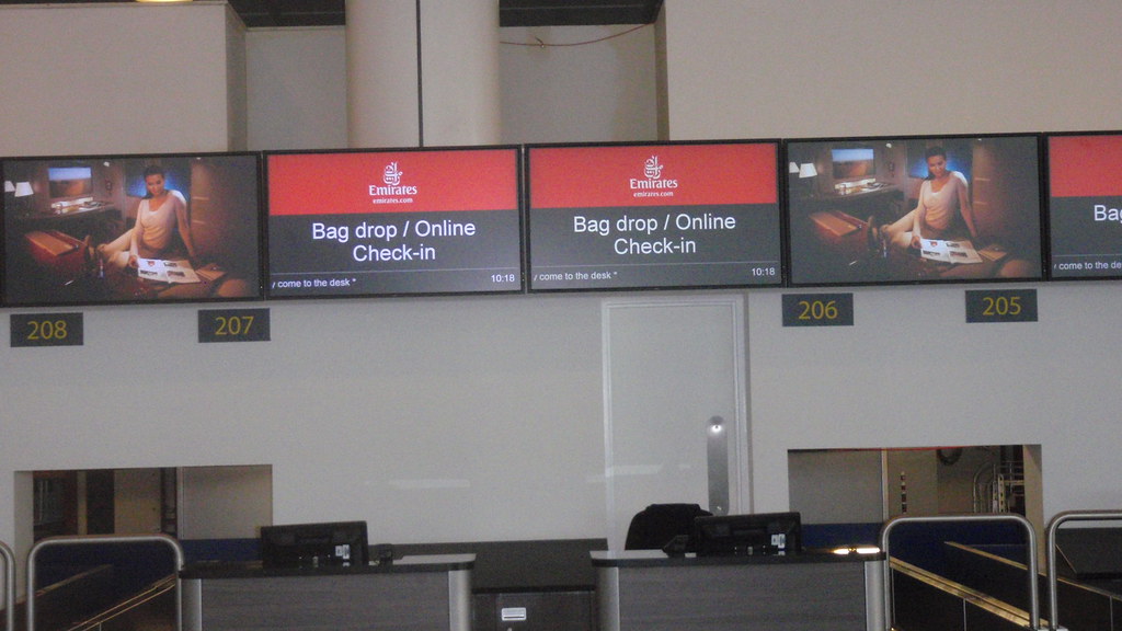 Emirates The check in desk......the bit we really like! Em… Flickr