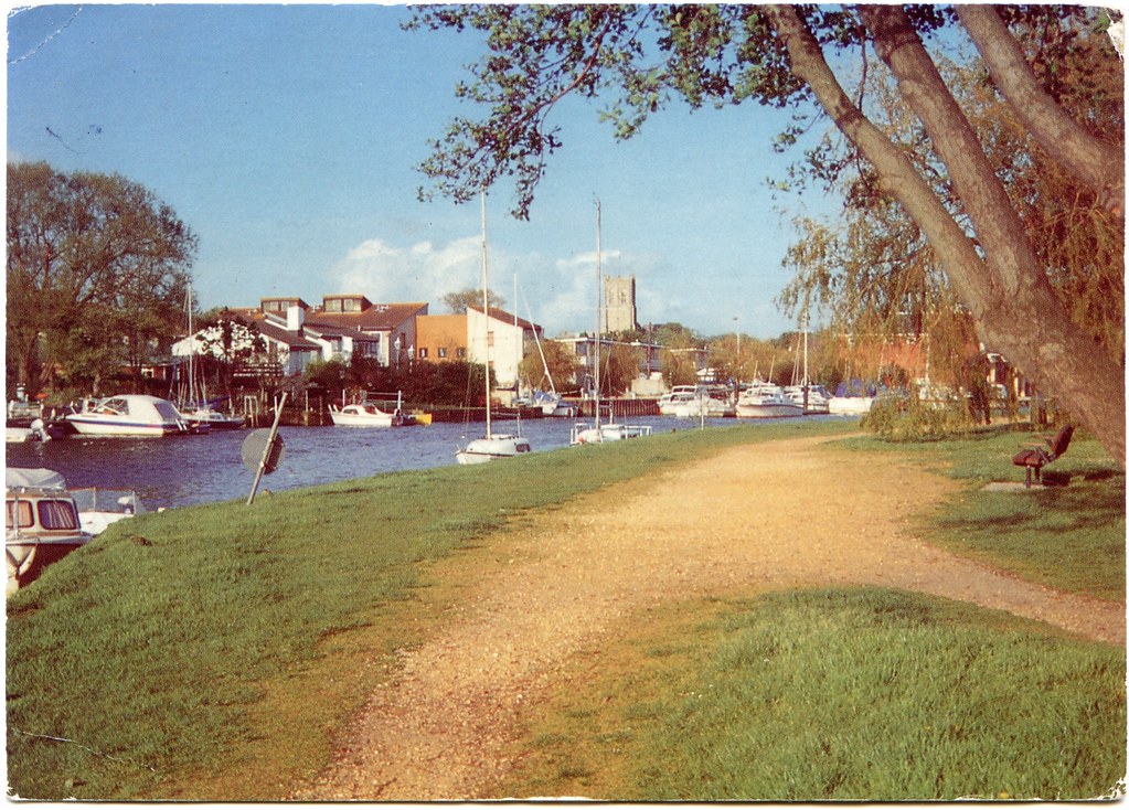 River Stour from Wick, Bournemouth, Dorset The first Willo… Flickr