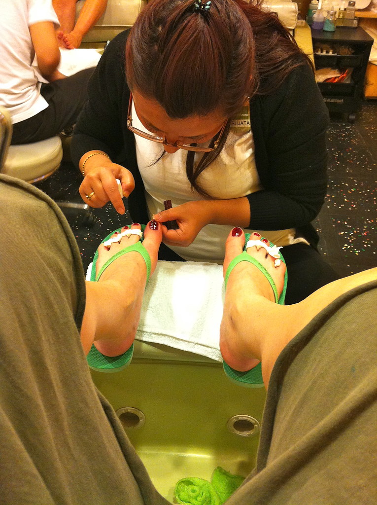 pedicure NYC. April 2012. Studio Sarah Lou Flickr