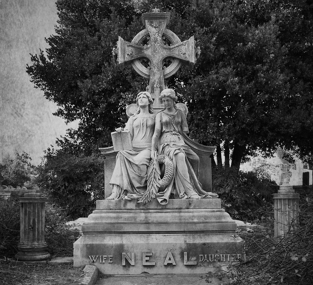 Neal Monument Oakland Cemetery is the oldest cemetery, as … Flickr