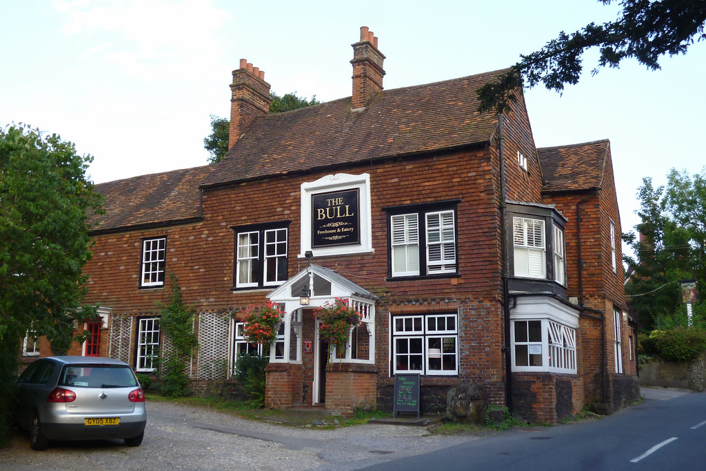 ‘The Bull’, High Street, Limpsfield near Oxted. 2016 Flickr