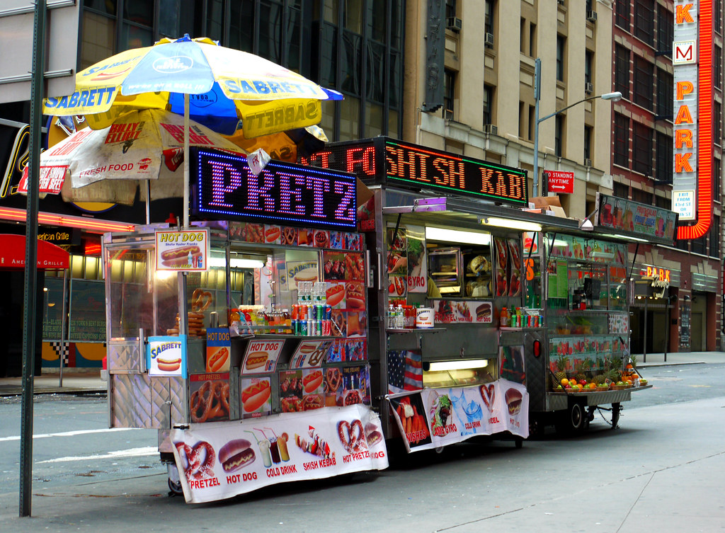Manhattan, New York USA Fastfood cart with led displays… Flickr