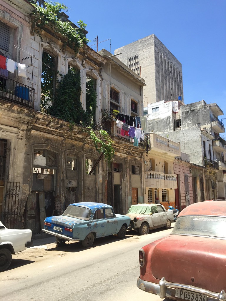 Havana, Cuba An incredible walk from our hotel in Habana V… Flickr