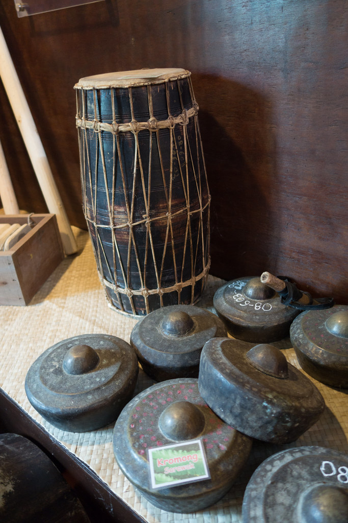 Borneo drum and gongs Sarawak Cultural Village, Borneo, Ma… Flickr