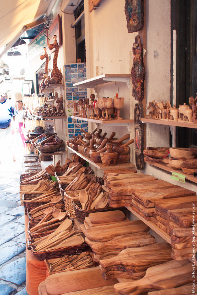 Olive wood shop Corfu/Kerkyra Alexander Saprykin Flickr