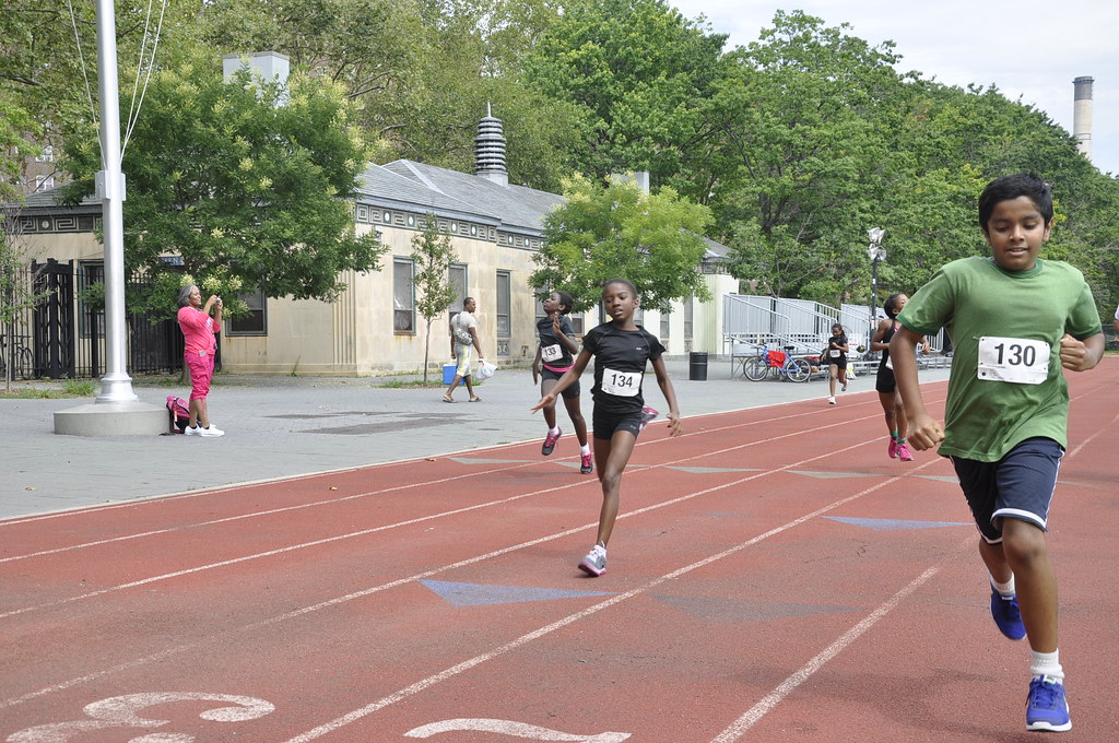 _DSC0077 East River Park Track Meet 8/10/13 Patricia Perlo Flickr