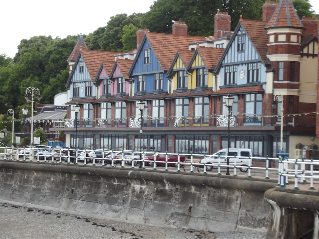 Windsor Court The Esplanade, Penarth a photo on Flickriver